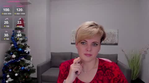 Julia online show from December 25, 4:43 pm