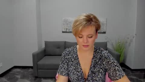 Julia online show from January 28, 9:51 am