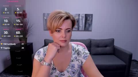 Julia online show from January 31, 1:12 pm