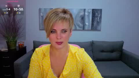 Julia online show from November 15, 6:44 am