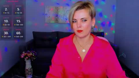 Julia online show from December 5, 12:58 pm