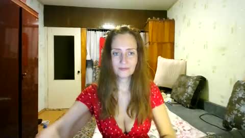 Snapshot of juliaa_foxi chatting on April 4, 6:27 pm juliaa_foxi online show from April 4, 6:27 pm