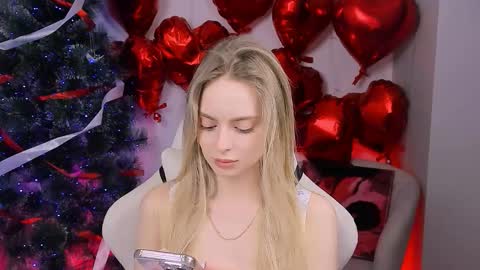 Julia online show from March 23, 2:21 pm