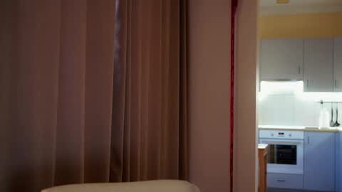 Molly online show from March 22, 2:42 pm