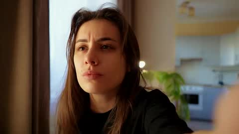 Molly online show from April 3, 2:48 pm