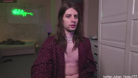 julian_cassablanca online show from April 24, 3:20 am