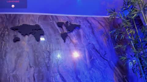 JULIAN  online show from April 21, 1:42 am