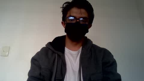 Julian Mora online show from March 3, 11:35 pm