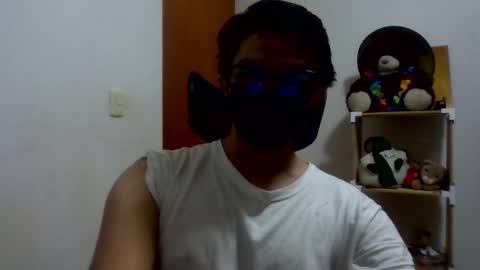 Julian Mora online show from March 5, 2:14 am