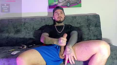 Julian independent model online show from March 25, 6:19 am