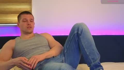 Snapshot of julian_turner chatting on April 24, 1:02 pm julian_turner online show from April 24, 1:02 pm