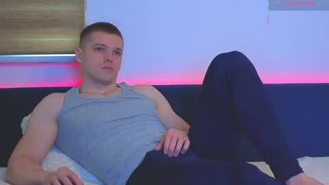 Snapshot of julian_turner chatting on May 23, 10:19 am julian_turner online show from May 23, 10:19 am