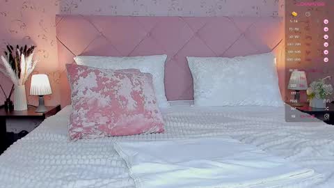 Juliana online show from March 5, 6:12 am