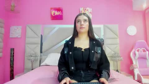 juliana_diamond_ online show from December 3, 5:26 am