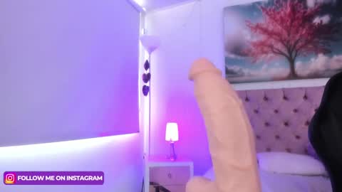  JULIANA CASTRO online show from February 1, 5:58 pm