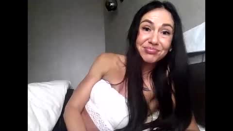 Snapshot of julianagold1 chatting on October 20, 9:04 pm julianagold1 online show from October 20, 9:04 pm