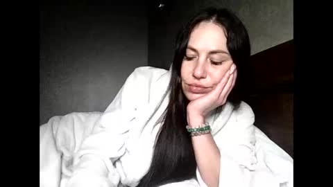 Snapshot of julianagold1 chatting on April 2, 4:37 pm julianagold1 online show from April 2, 4:37 pm