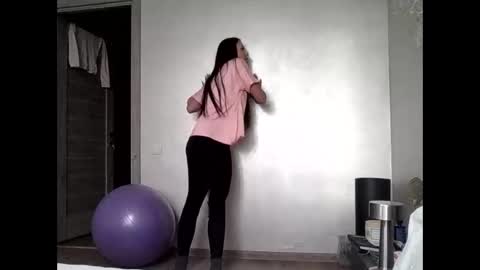 Snapshot of julianagold1 chatting on April 19, 4:17 pm julianagold1 online show from April 19, 4:17 pm