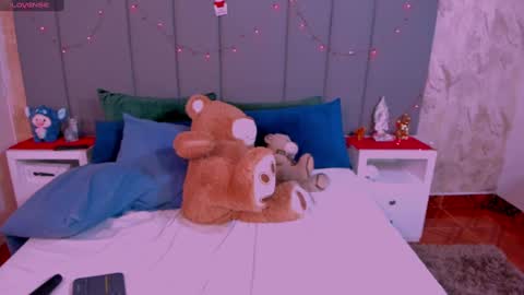 Snapshot of julianamiller chatting on January 3, 4:22 am juli online show from January 3, 4:22 am