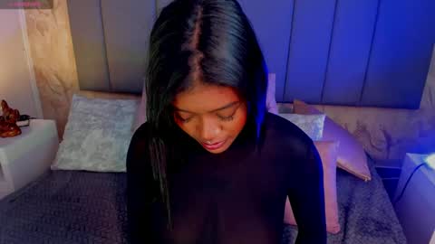 juli online show from February 5, 1:54 am