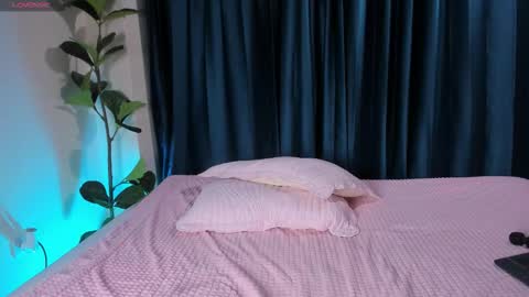 Snapshot of julianapons chatting on November 12, 9:03 pm Juliana online show from November 12, 9:03 pm