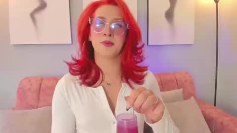 Juliana online show from September 22, 8:44 pm