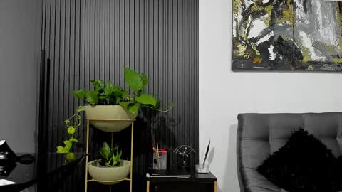 Julian online show from February 12, 2:14 am