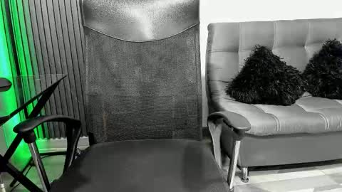 Julian online show from November 6, 12:28 pm