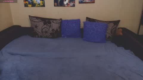 Snapshot of juliasane_ chatting on April 23, 3:03 pm Jul online show from April 23, 3:03 pm