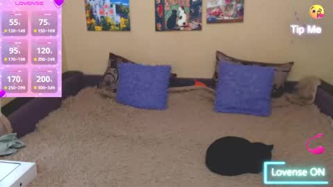 Snapshot of juliasane_ chatting on June 2, 1:46 pm Jul online show from June 2, 1:46 pm