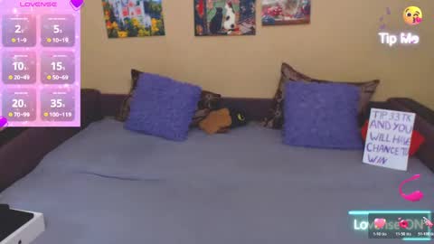 Snapshot of juliasane_ chatting on June 7, 2:54 pm Jul online show from June 7, 2:54 pm