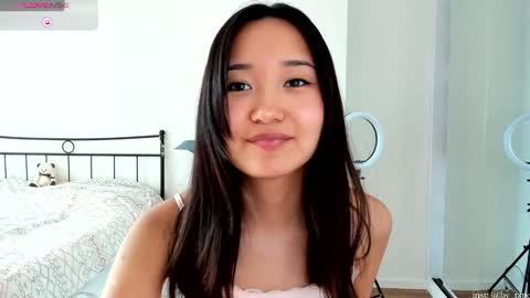 julia online show from February 4, 9:07 am