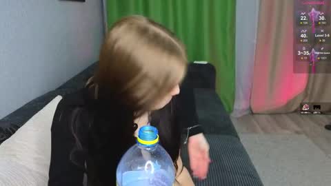 julidropp online show from January 9, 8:01 pm