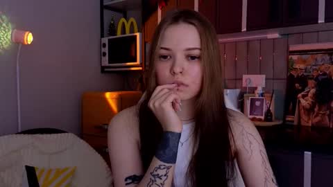 Snapshot of julidropp chatting on December 18, 6:14 pm julidropp online show from December 18, 6:14 pm