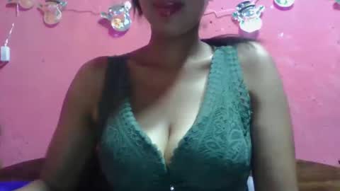 julie0612 online show from December 21, 10:55 am