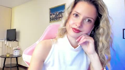 Snapshot of julie_flores chatting on October 9, 2:04 pm Julie online show from October 9, 2:04 pm