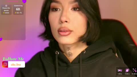 Snapshot of julie_turner_ chatting on October 12, 11:20 am julie_turner_ online show from October 12, 11:20 am