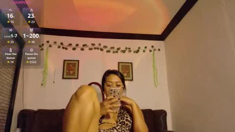 julie_vixen online show from November 23, 10:48 am