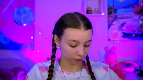 juliedaniel online show from October 26, 4:29 am