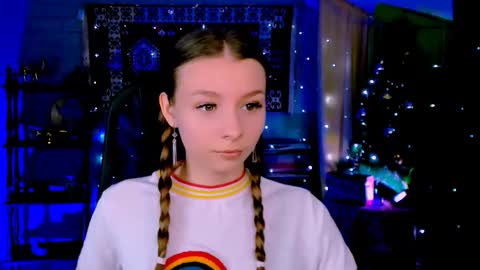 juliedaniel online show from January 14, 8:31 am