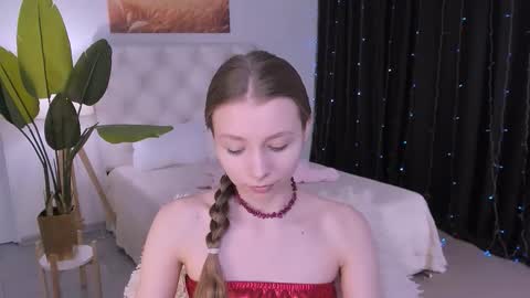 juliedaniel online show from March 18, 8:17 am