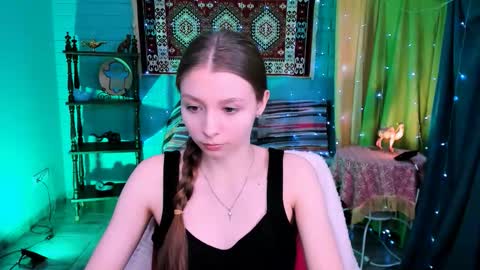 juliedaniel online show from March 21, 5:45 am