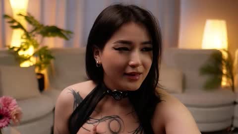 Violet online show from October 31, 7:20 am