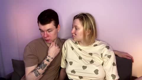 Julie and Thomas online show from February 13, 7:48 am