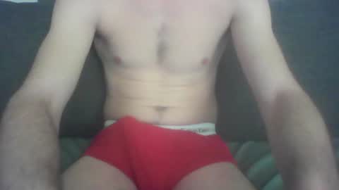 Snapshot of julien6100 chatting on March 9, 12:31 am Juju online show from March 9, 12:31 am