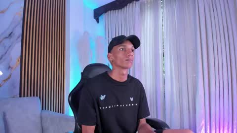 Julien online show from October 27, 12:31 pm