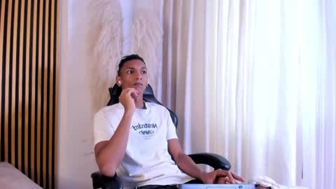 Julien online show from April 23, 11:53 am