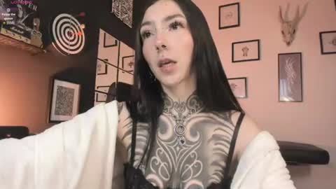 juliet_sourire online show from July 23, 1:53 pm
