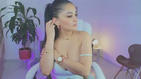 Julieta92  online show from April 24, 9:39 pm