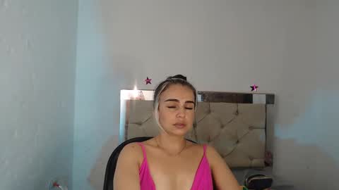 julieta__fox_ online show from February 8, 10:18 am